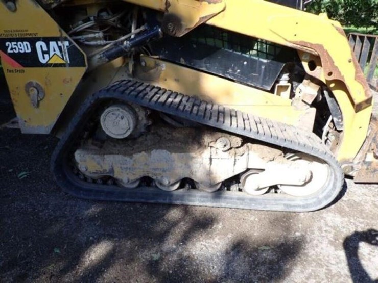 2019-caterpillar-259d-image-31
