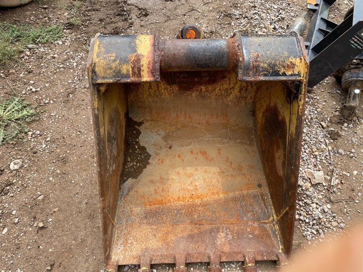 #9179-•-excavator-bucket-image-3