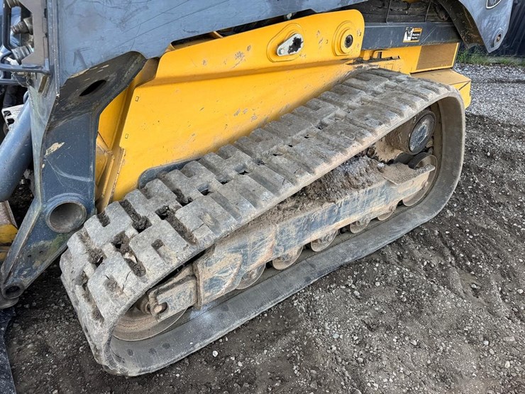 2019-deere-333g-image-13