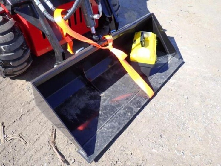 unused-2026-captok-skid-steer-loader-323tz260809-image-16