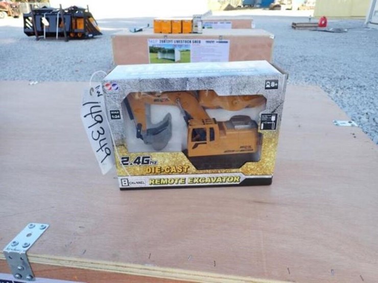 unused-captok-excavator-toy-image-1