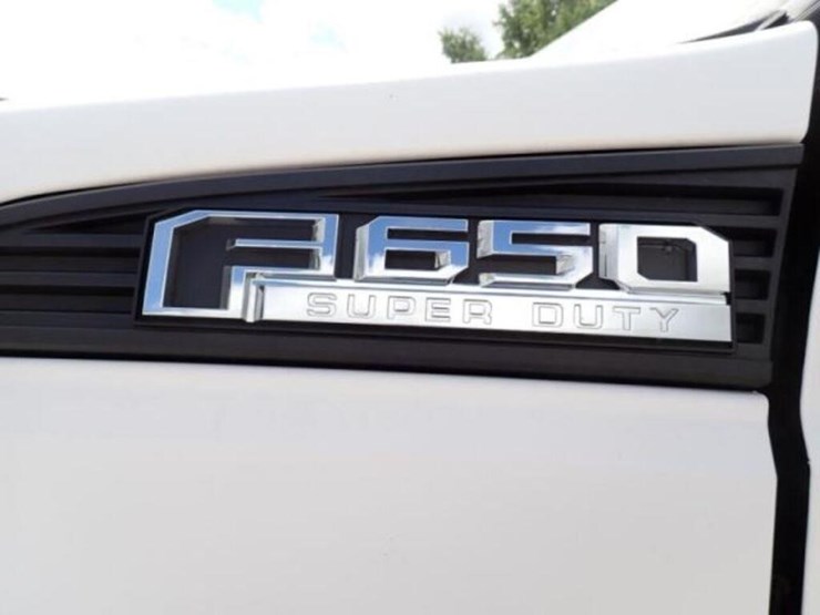2023-ford-f650-image-26
