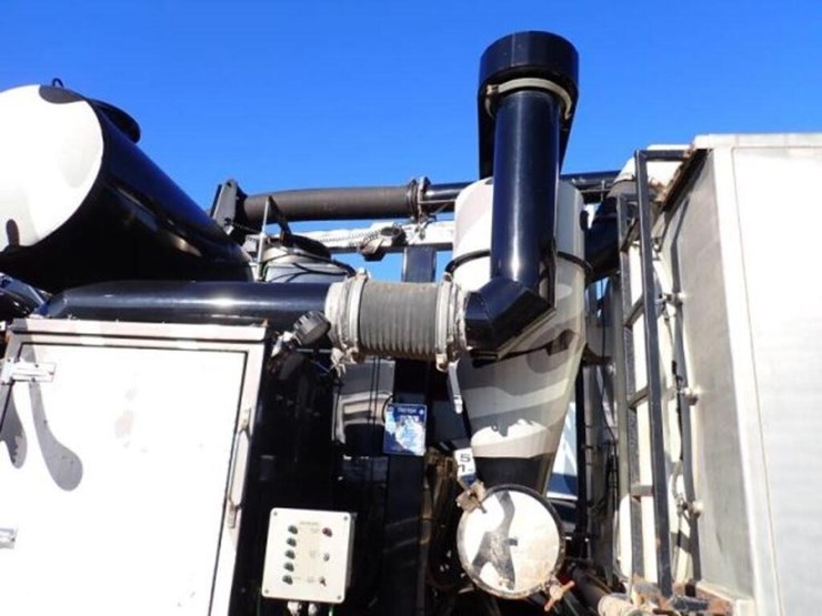 2018-western-star-4700sb-image-31
