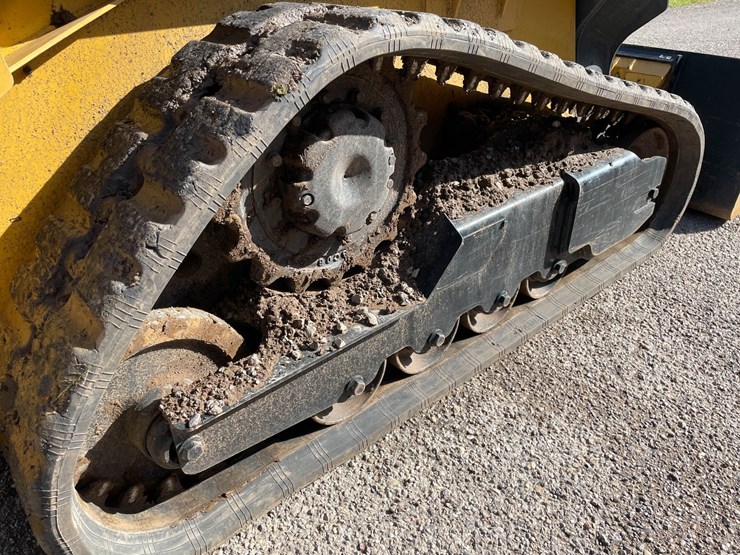 #9151-•-skidsteer-image-15