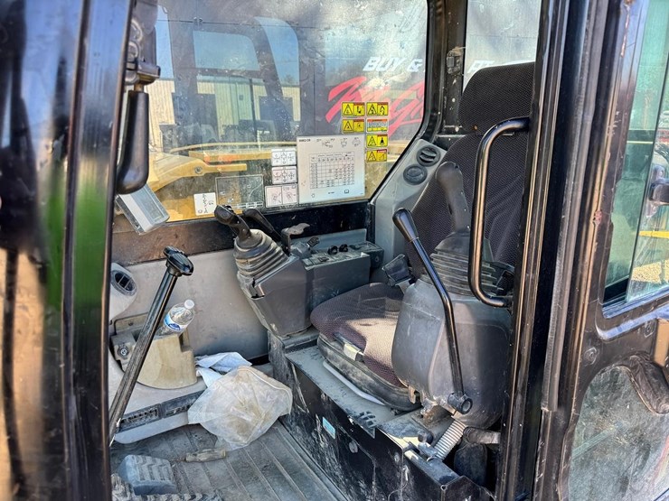 2014-caterpillar-308e2-image-23