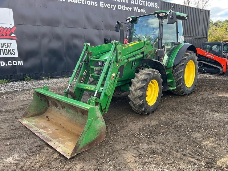 2022-john-deere-5125r-image-2