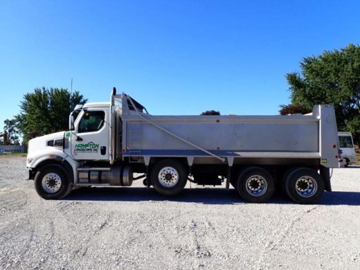 2024-western-star-49x-image-8
