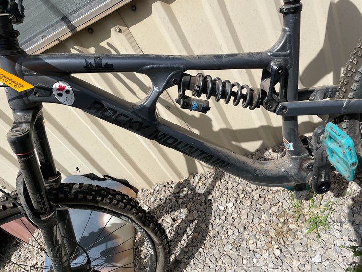 #9156-•-rocky-mountain-soft-tail-bike-image-3