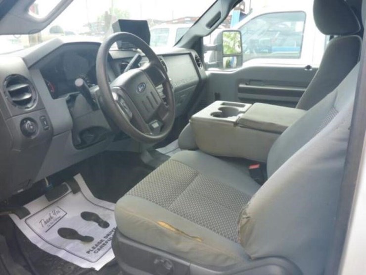 2015-ford-f350-xl-image-7