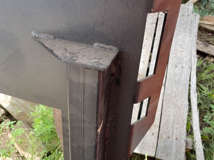 #9184-•-vevor-skid-steer-hitch-plate-image-2