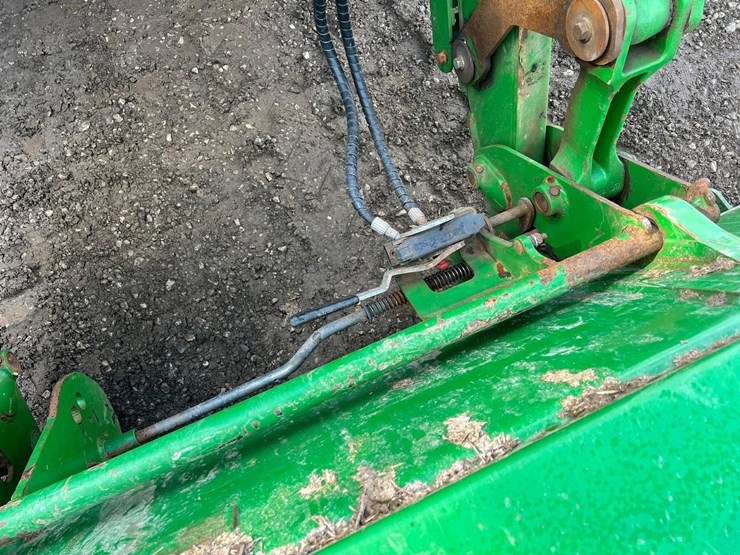 2022-john-deere-5125r-image-14