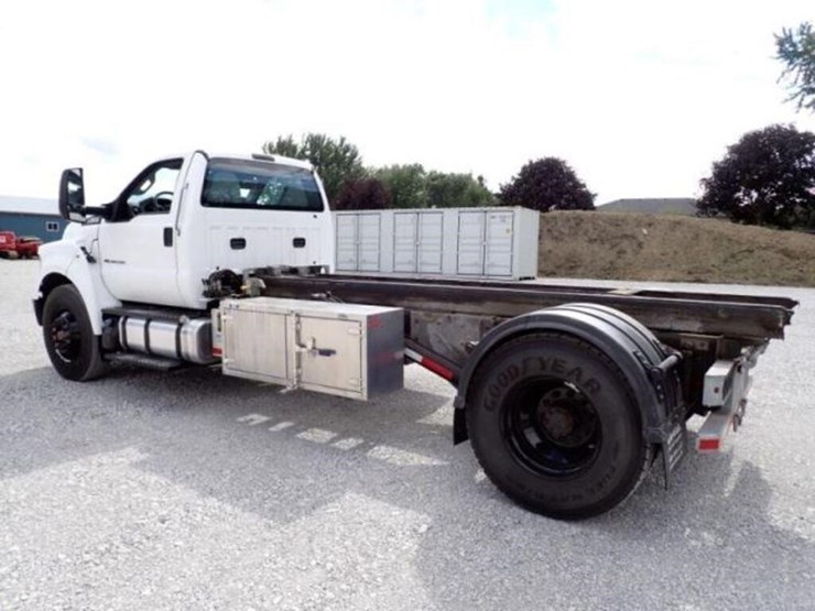 2023-ford-f650-image-7