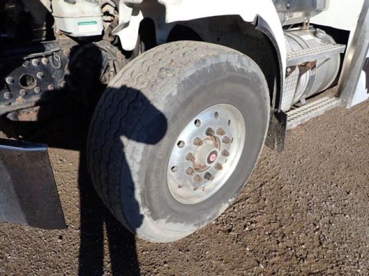 2018-western-star-4700sb-image-25