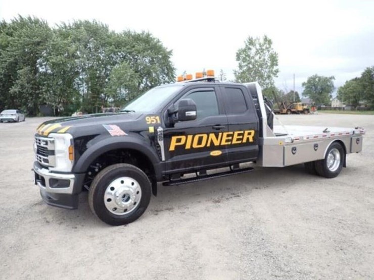 2026-ford-f450-image-1