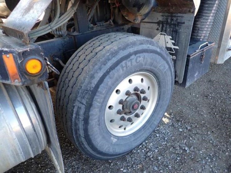 2018-western-star-4700sb-image-42