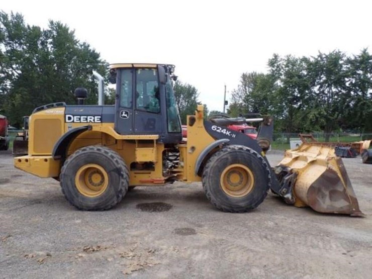 2018-deere-624k-image-4