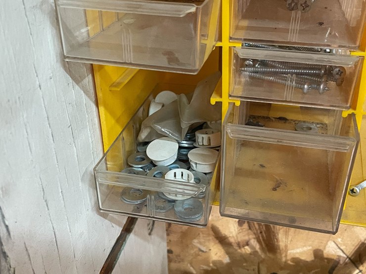 #9225-•-shelf-contents-of-left-side-image-29