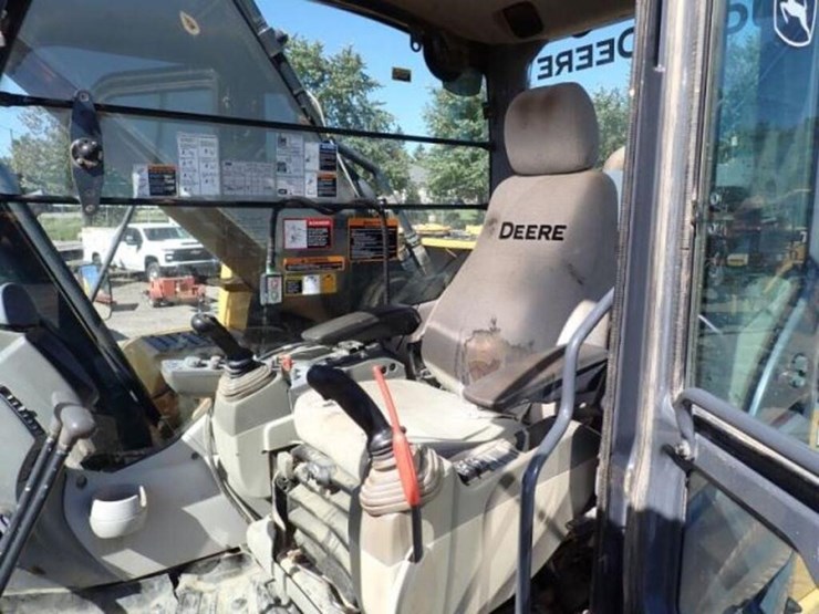 2014-deere-350g-lc-image-19
