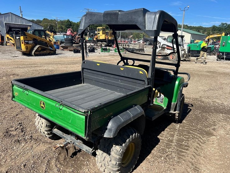 john-deere-gator-image-6
