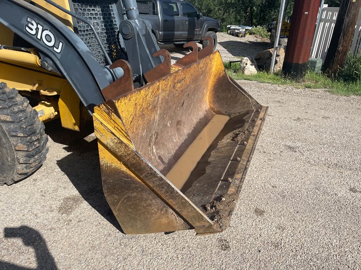 #9150-•-backhoe-loader-image-22