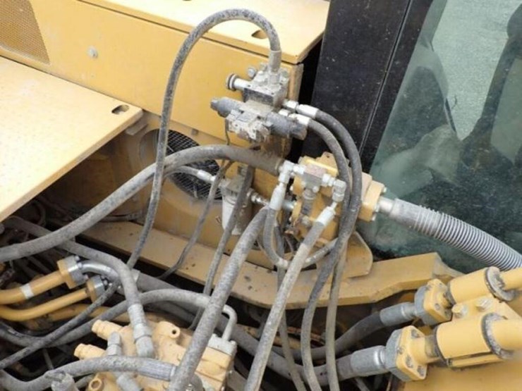 2015-caterpillar-336el-image-71