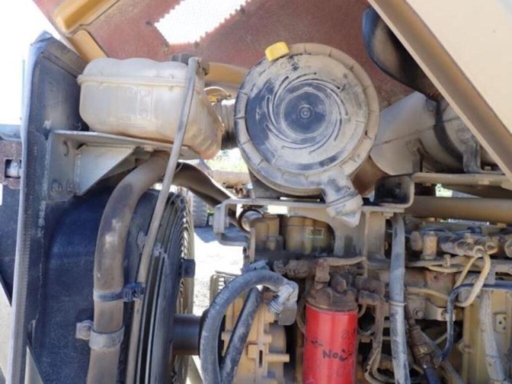 2011-caterpillar-cs44-image-47