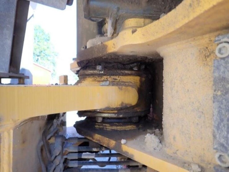2011-deere-350d-ii-image-57