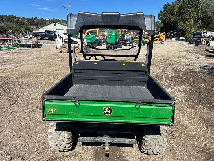 john-deere-gator-image-5