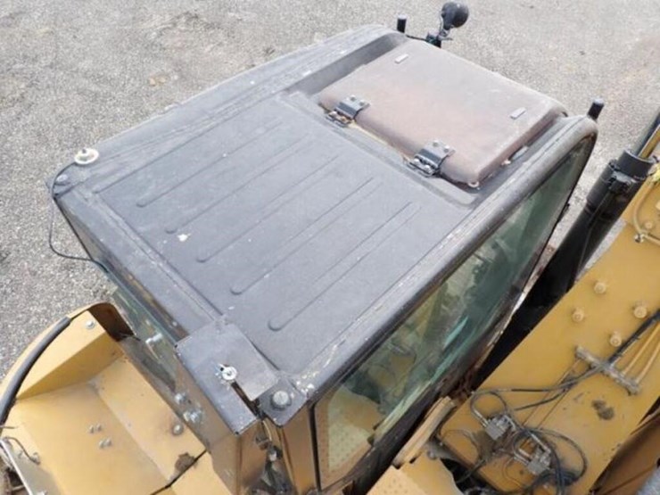 2017-caterpillar-315fl-image-77