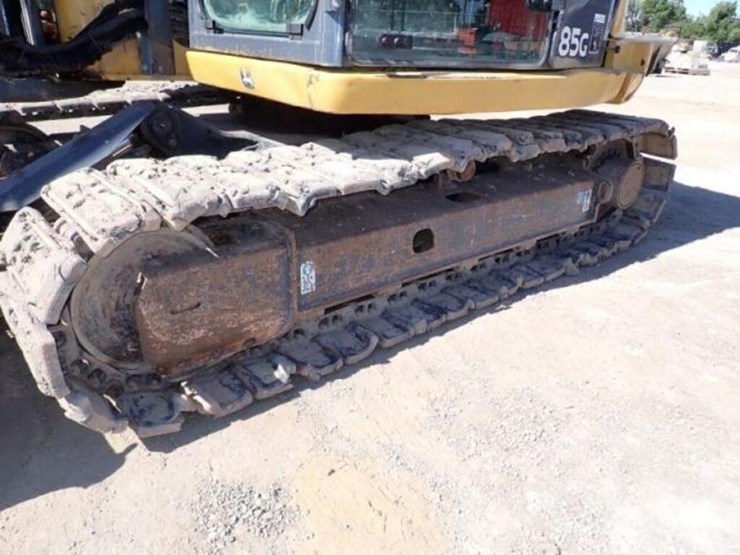 2014-deere-85g-image-37