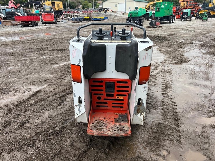 2016-bobcat-mt85-image-5