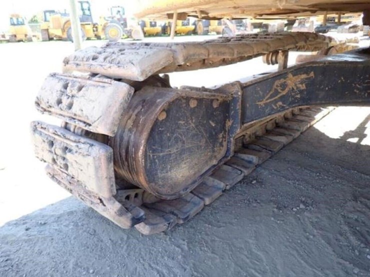 2014-deere-85g-image-46