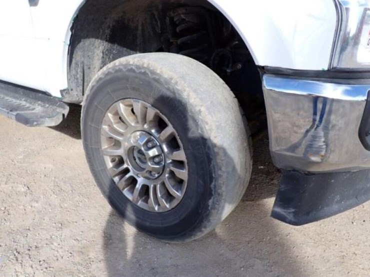 2020-ford-f250-xlt-image-47