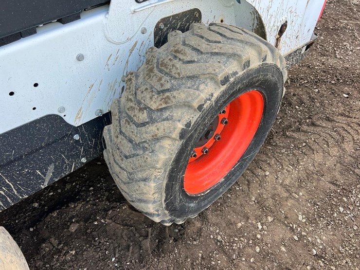 bobcat-s570-image-15