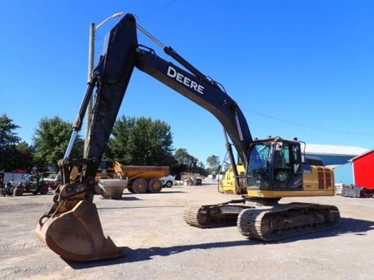 2018-john-deere-2018-image-1