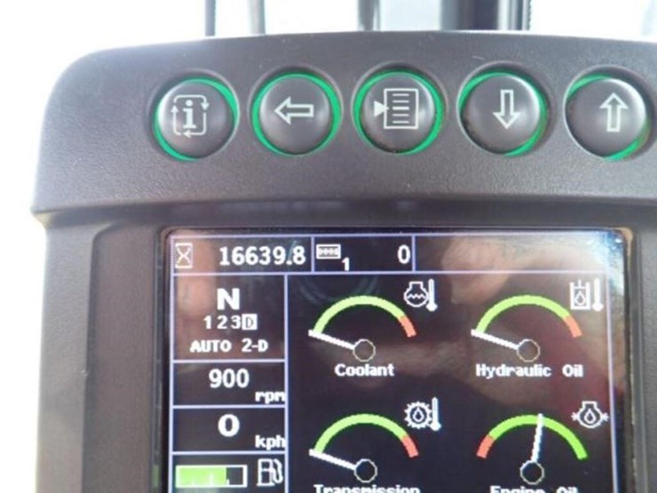 2014-deere-624k-image-11