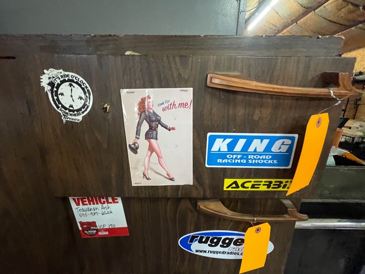 #9212-•-wooden-cabinet-image-4