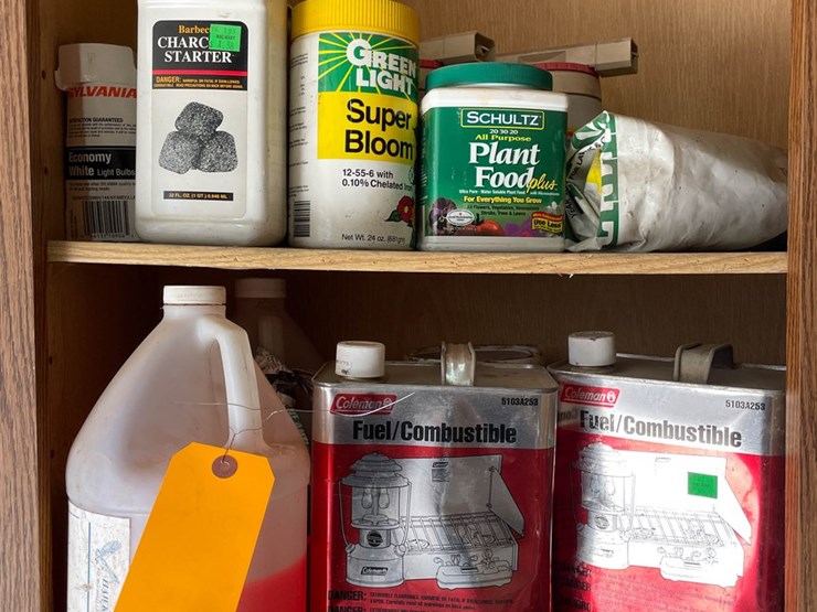 #9252-•-contents-of-cupboard-image-1