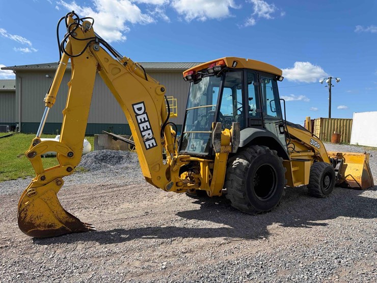 deere-310g-image-4