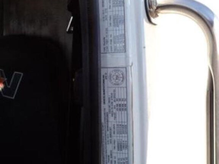 2018-western-star-4700sb-image-7