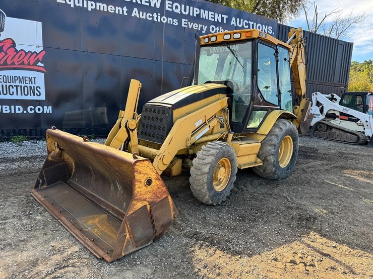 caterpillar-420d-image-2