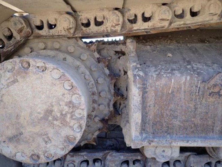 2014-deere-350g-lc-image-52