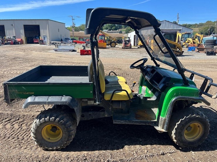 john-deere-gator-image-7