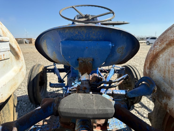 ford-tractor-image-10