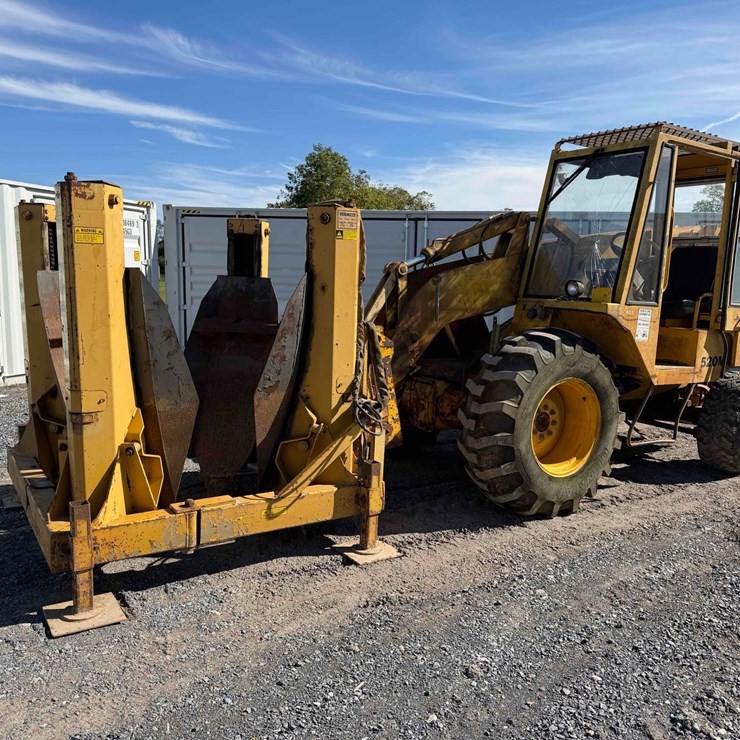JCB 520M