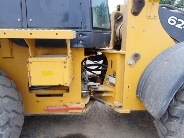 2018-deere-624k-image-48