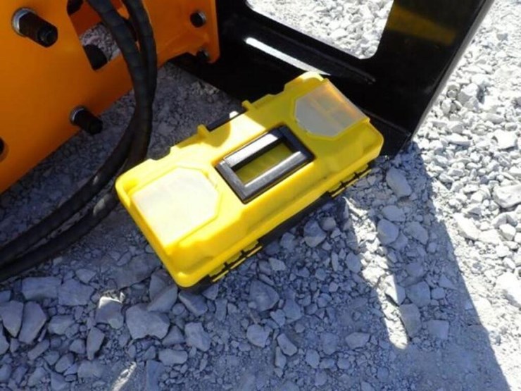 unused-2026-captok-skid-steer-post-driver-image-12