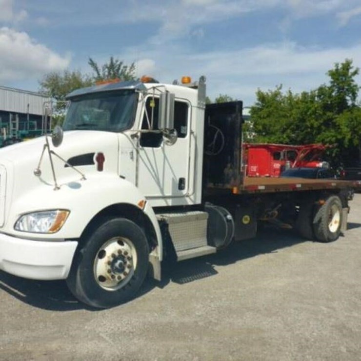 2018 KENWORTH T370