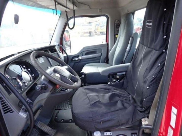 2016-kenworth-t880-image-23