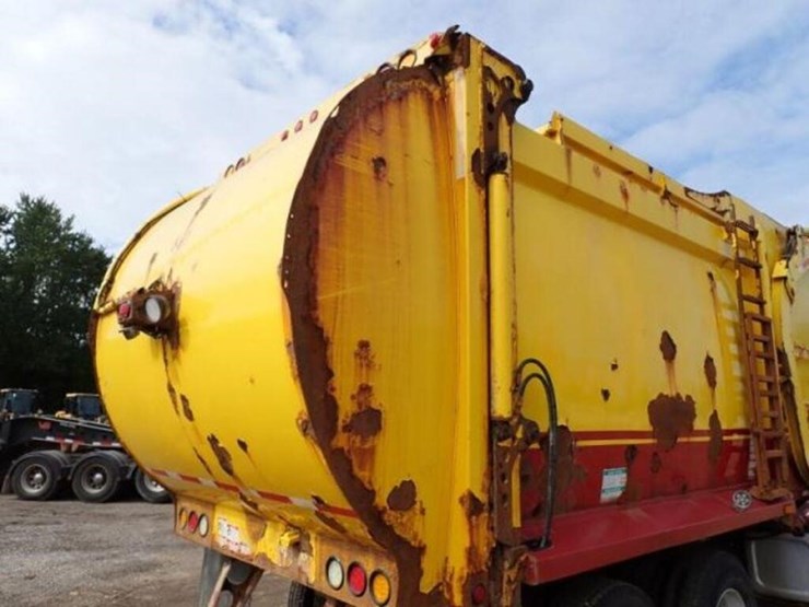 2014-mack-mru613-image-51